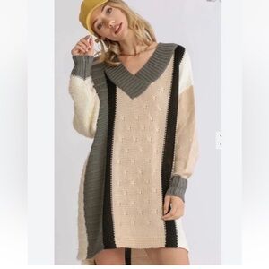Umgee Annika Boucle Sweater Dress Sweater Women Sz L Cream Gray Stripe V-Neck